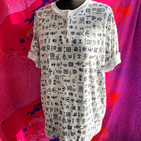 Vintage 80s Henley Marine Patterned Graphic Tee Unisex - Picture 2 of 5
